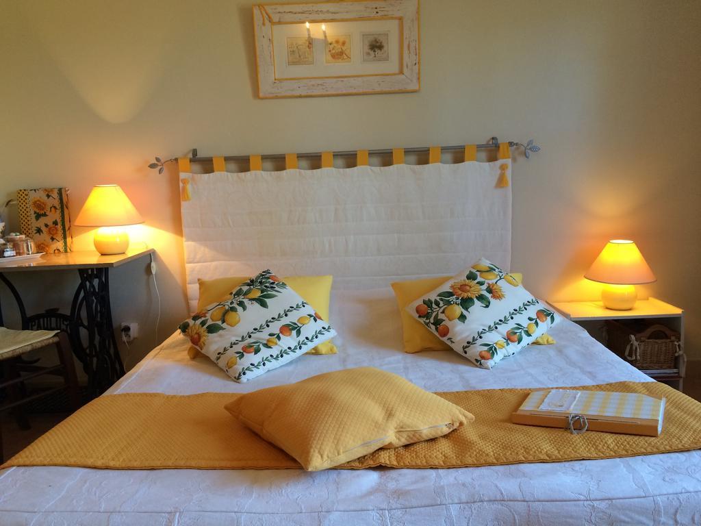 L'Oustaou B&B Piscine & Spa 伊索勒河畔贝斯 外观 照片