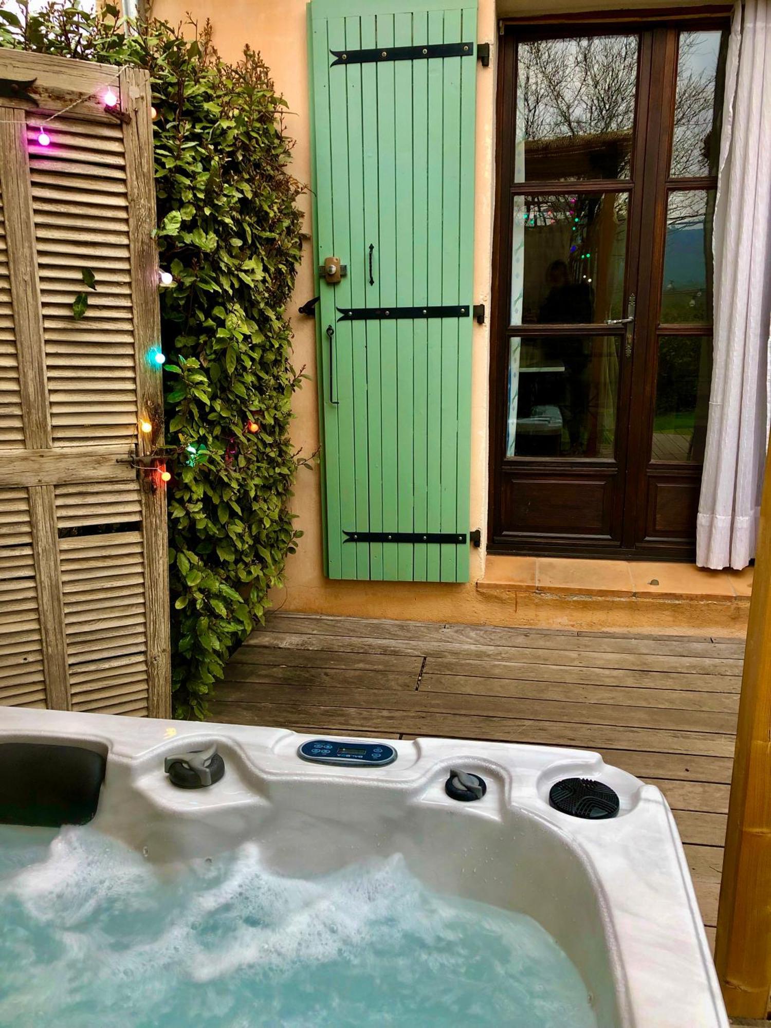L'Oustaou B&B Piscine & Spa 伊索勒河畔贝斯 外观 照片