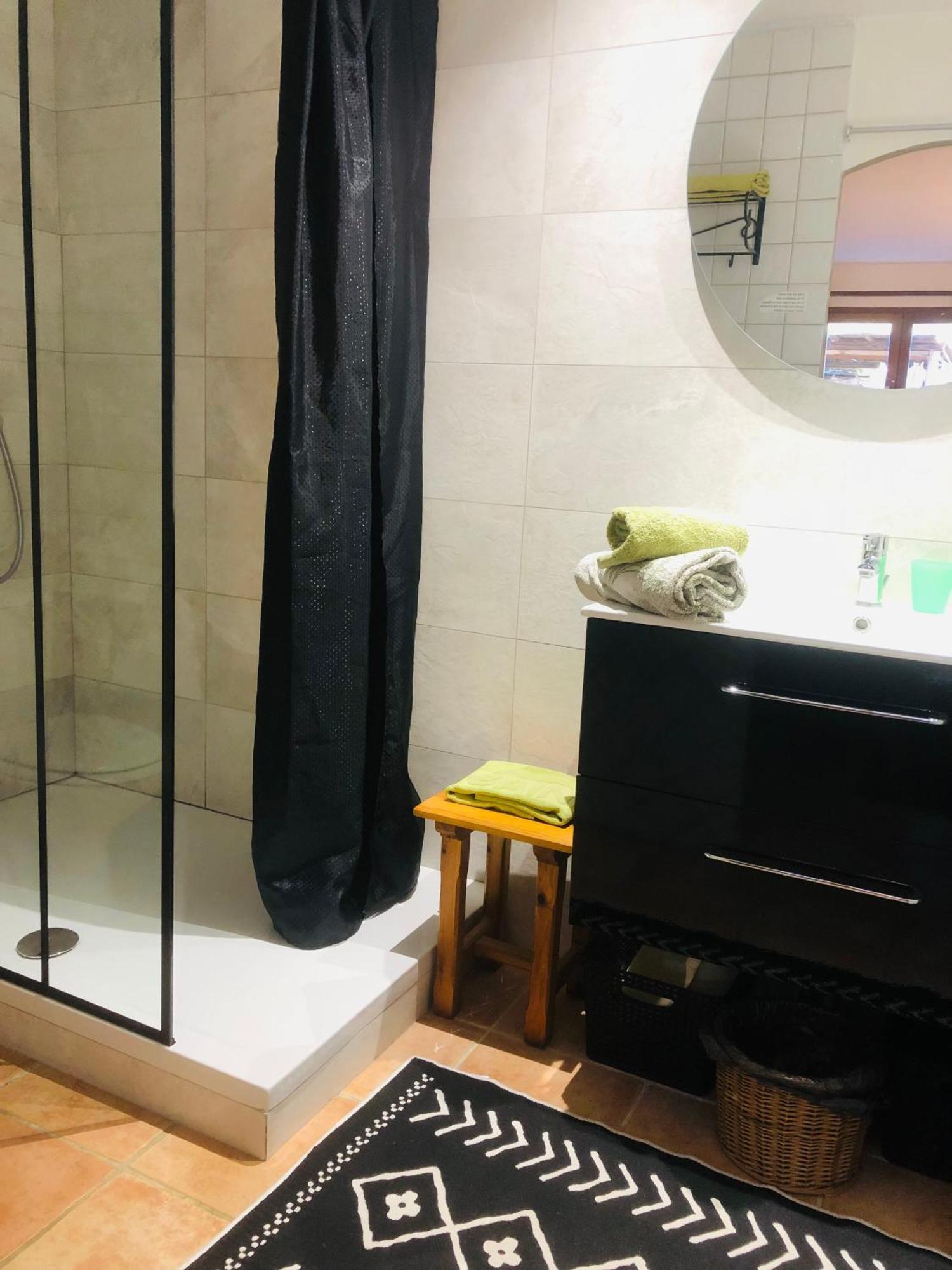 L'Oustaou B&B Piscine & Spa 伊索勒河畔贝斯 外观 照片