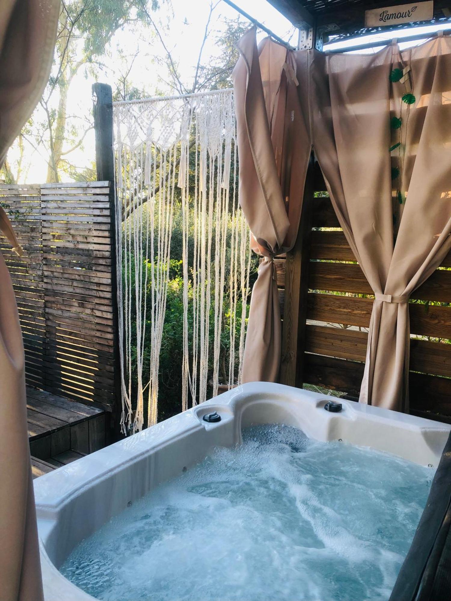 L'Oustaou B&B Piscine & Spa 伊索勒河畔贝斯 外观 照片